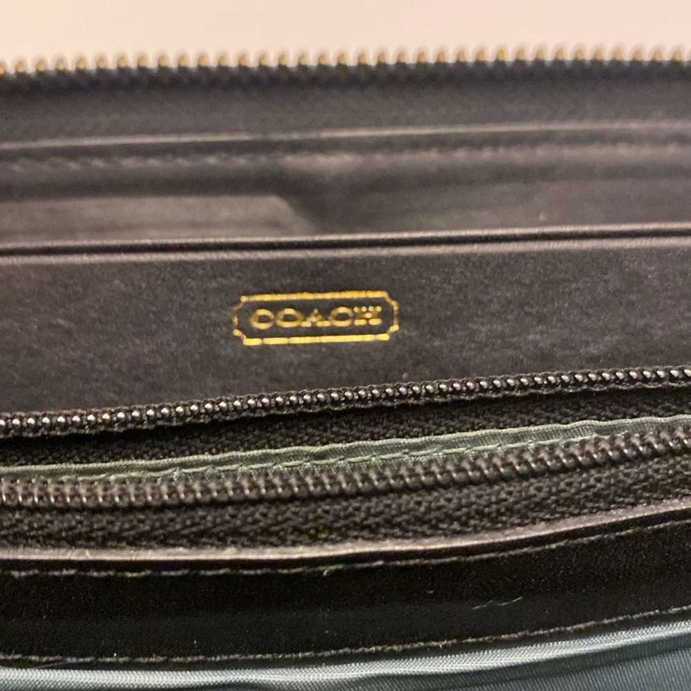 Coach Women’s Black Leather Zip Around Wallet - Picture 5 of 9